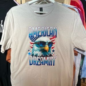 Men’s screen printed American dreamin tshirt